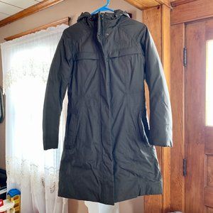 Women's The Northface Arctic Parka in Green XS